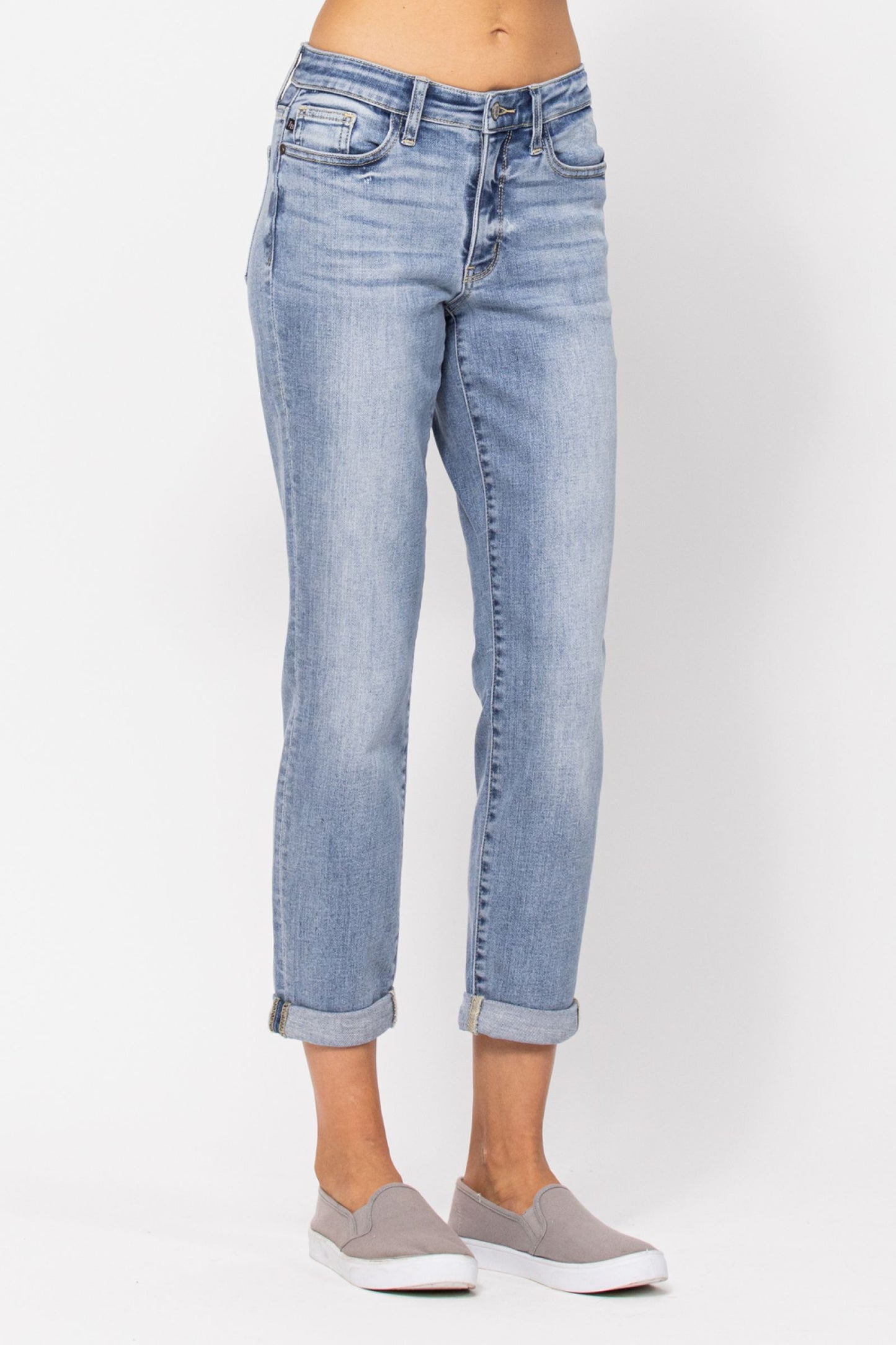 Judy Blue Mid Rise Bleach Wash Boyfriend Jeans