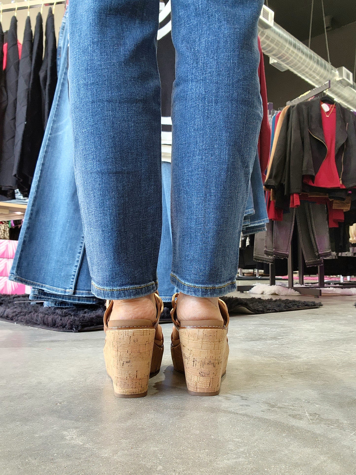 Corky's Cognac On Vacay Wedges