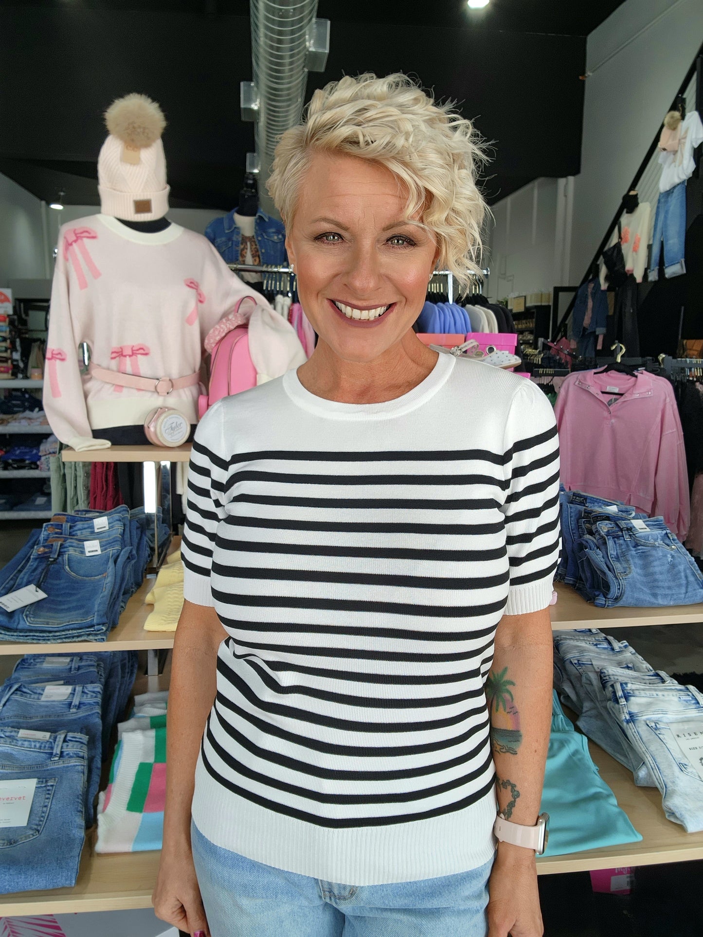 The City Lines Short Sleeve Sweater