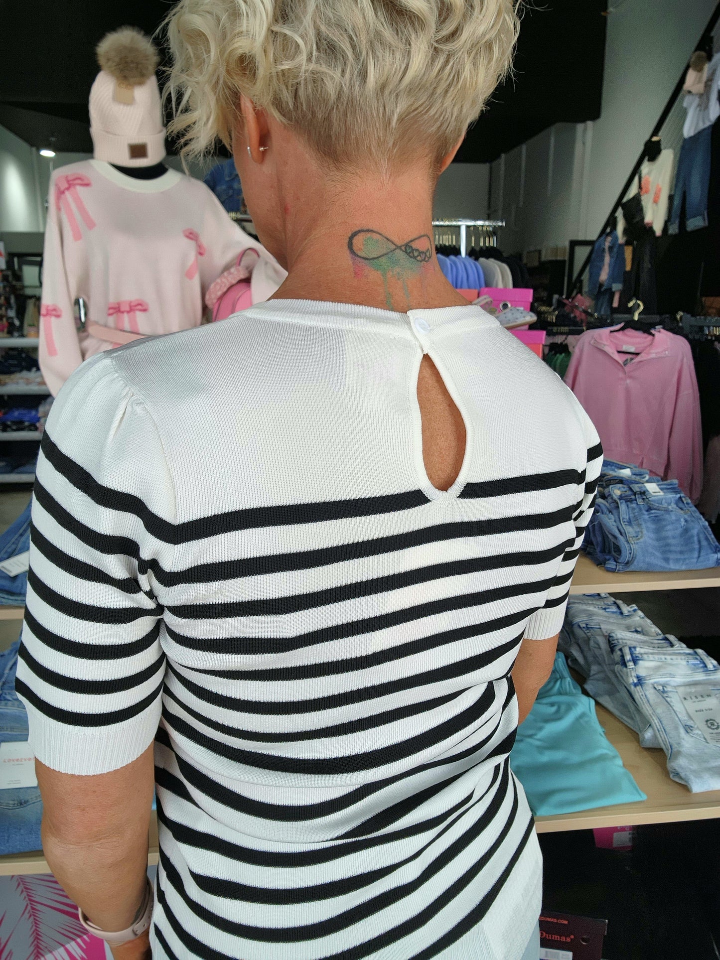 The City Lines Short Sleeve Sweater