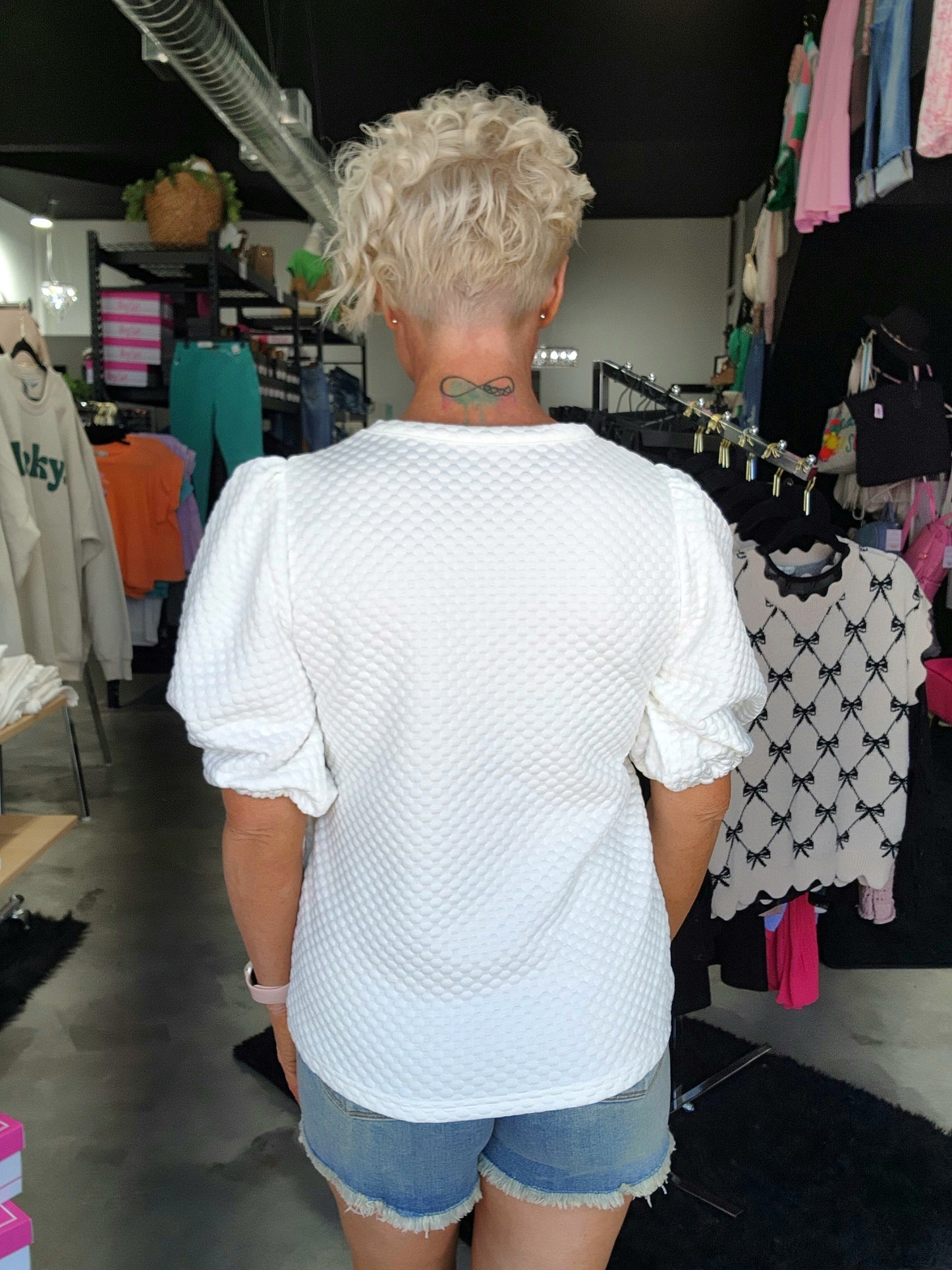 The Bell Whisper Top