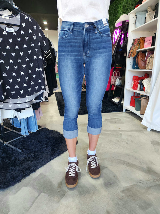 Judy Blue Mid Rise Cuffed Capri