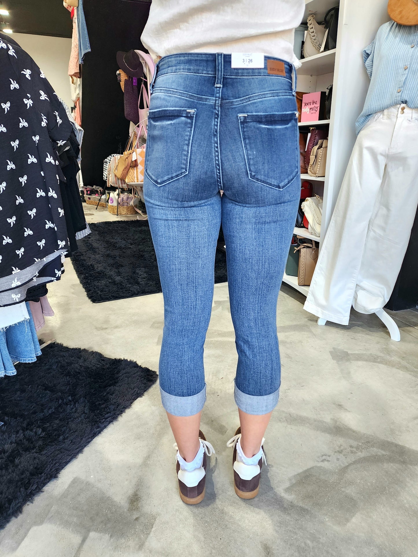 Judy Blue Mid Rise Cuffed Capri