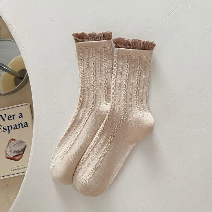 Women's Twist Lace Ruffle Crew Socks