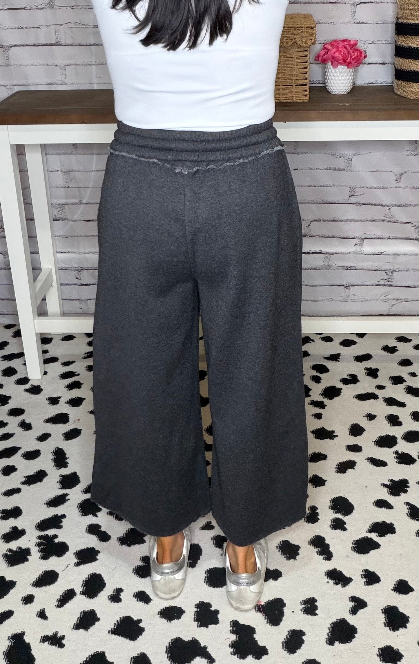 Acid Wash Fleece Cropped Sweatpants