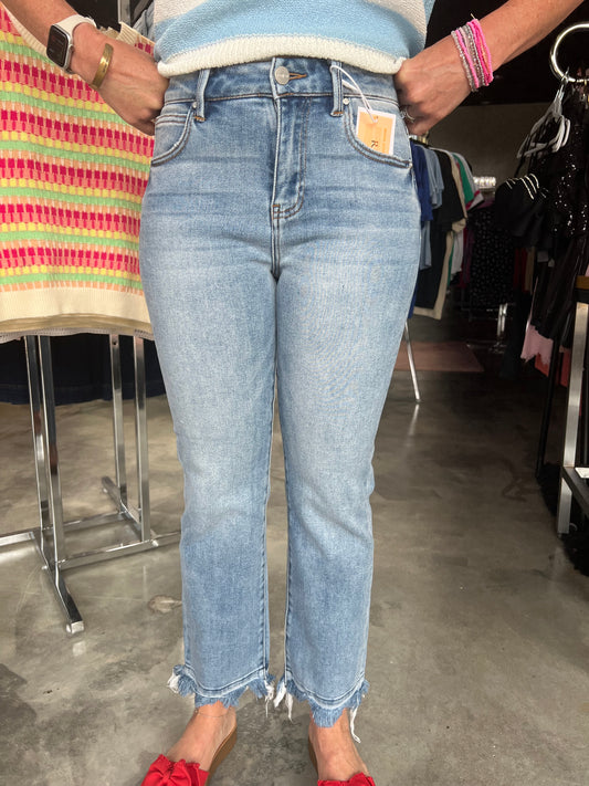Risen High Rise Crop Slim Straight Fit Denim Jeans
