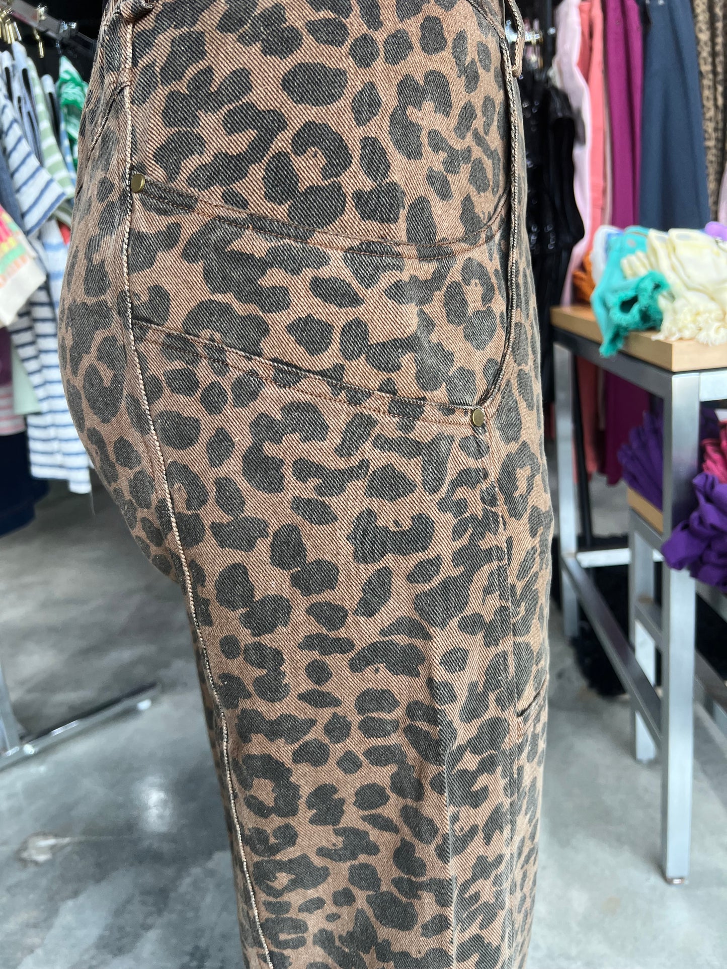 Leopard Mid Rise Wide Leg Barrel Pants