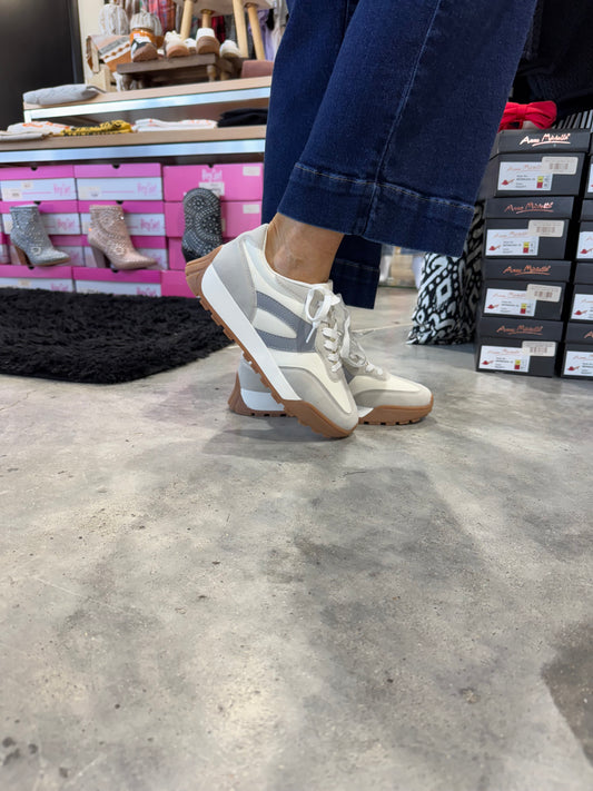 Minka Sneakers