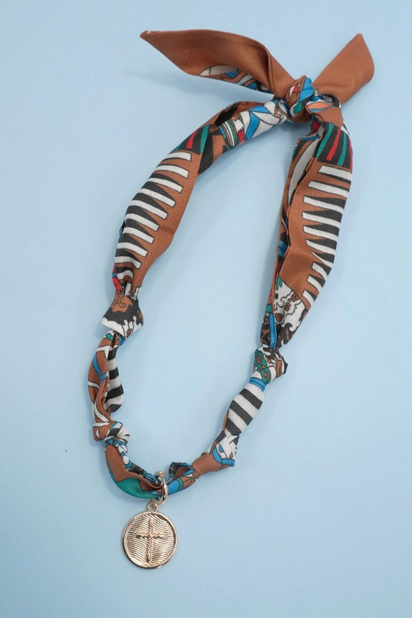 Handcrafted Scarf W Interchangeable Charm