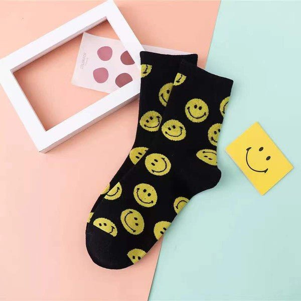 Smile Face Crew Socks - Lazy Daisy Boutique