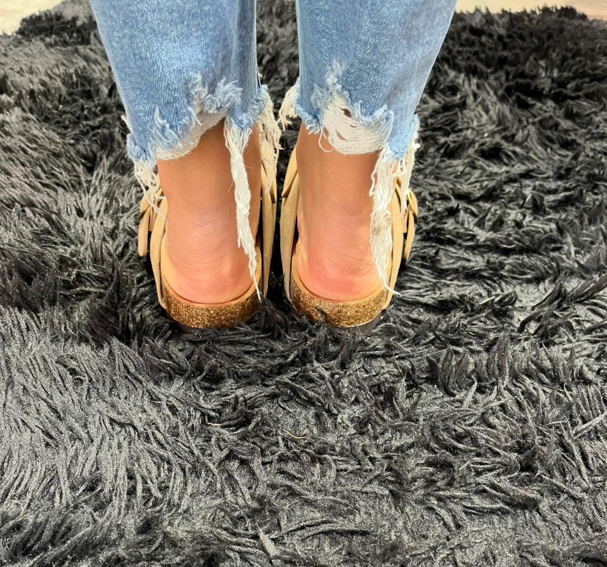 The Regis Round Toe Clog With Buckle