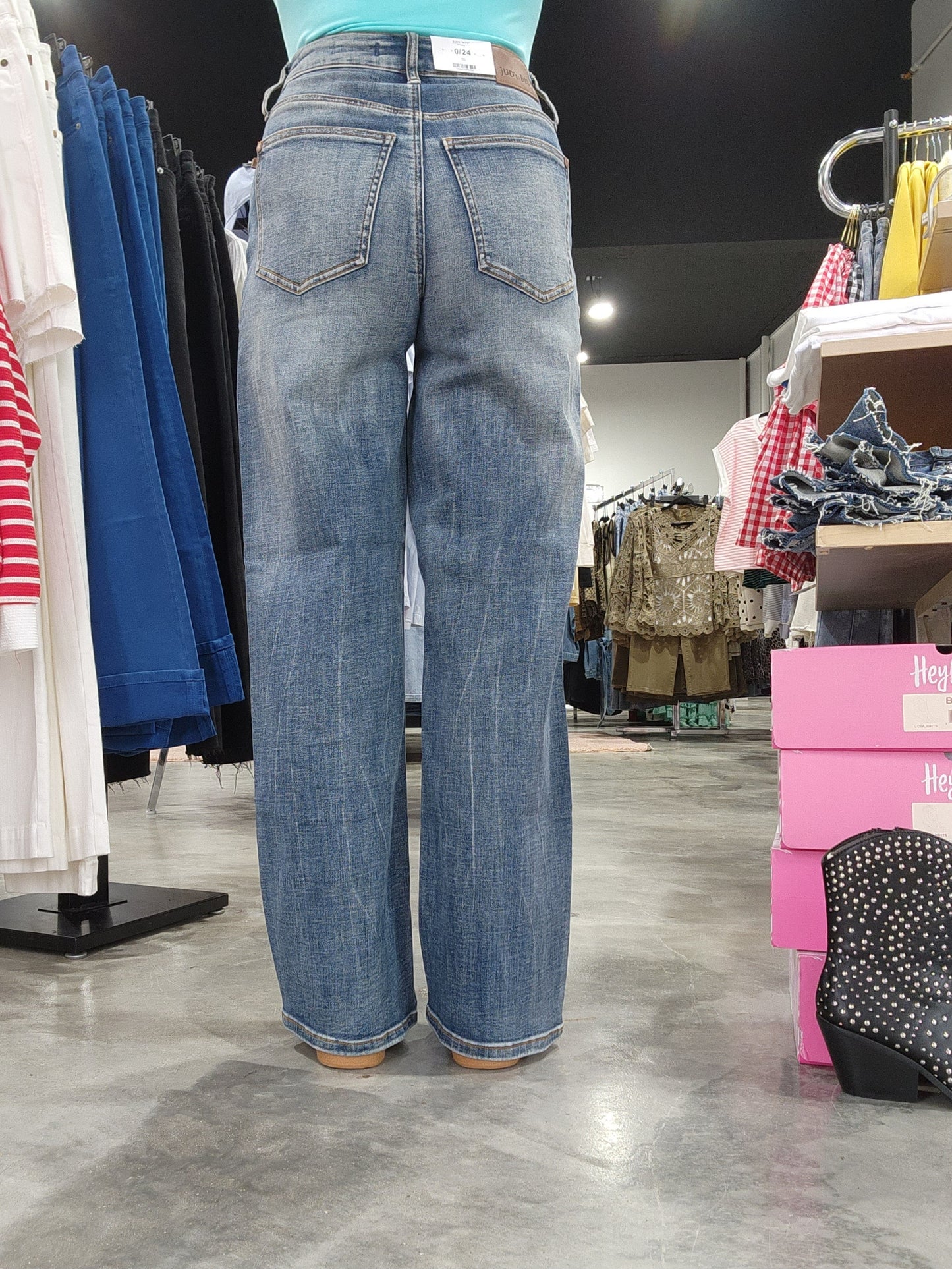 Judy Blue HW Wilhelmina Baggy MD Vintage Blast