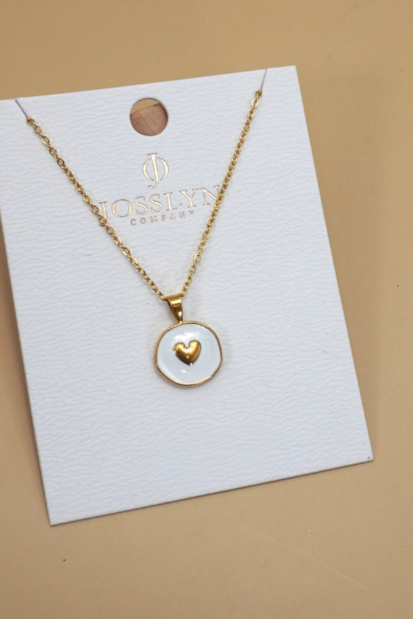Delicate Pendant Necklace