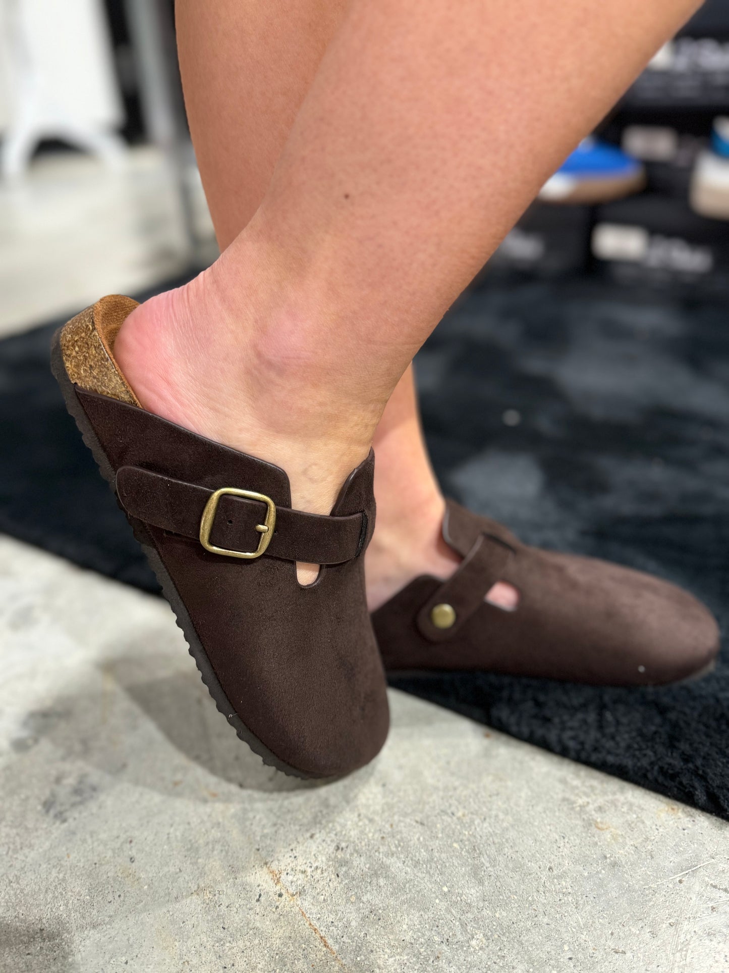 The Regis Round Toe Clog With Buckle