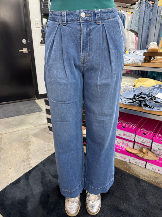 Risen Slouchy Wide Leg Pleated Denim Jeans